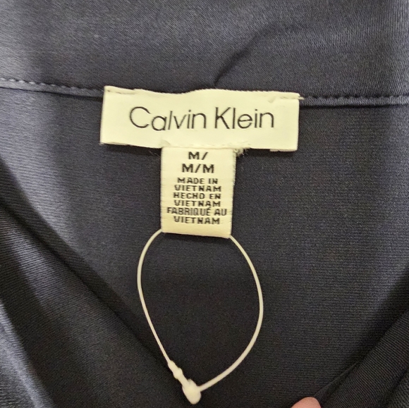 Calvin Klein Elegant Navy Blue Square Neckline Women's Top Size Medium NWOT - Picture 3 of 8